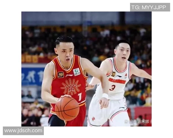 2015年11月1日CBA精彩对决广东队迎战山东队全场回顾与精彩瞬间分析